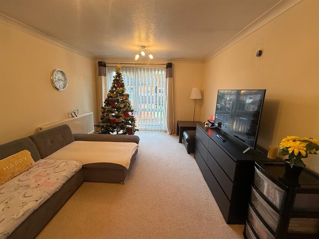 Property photo 3 of 6 5.Jpg