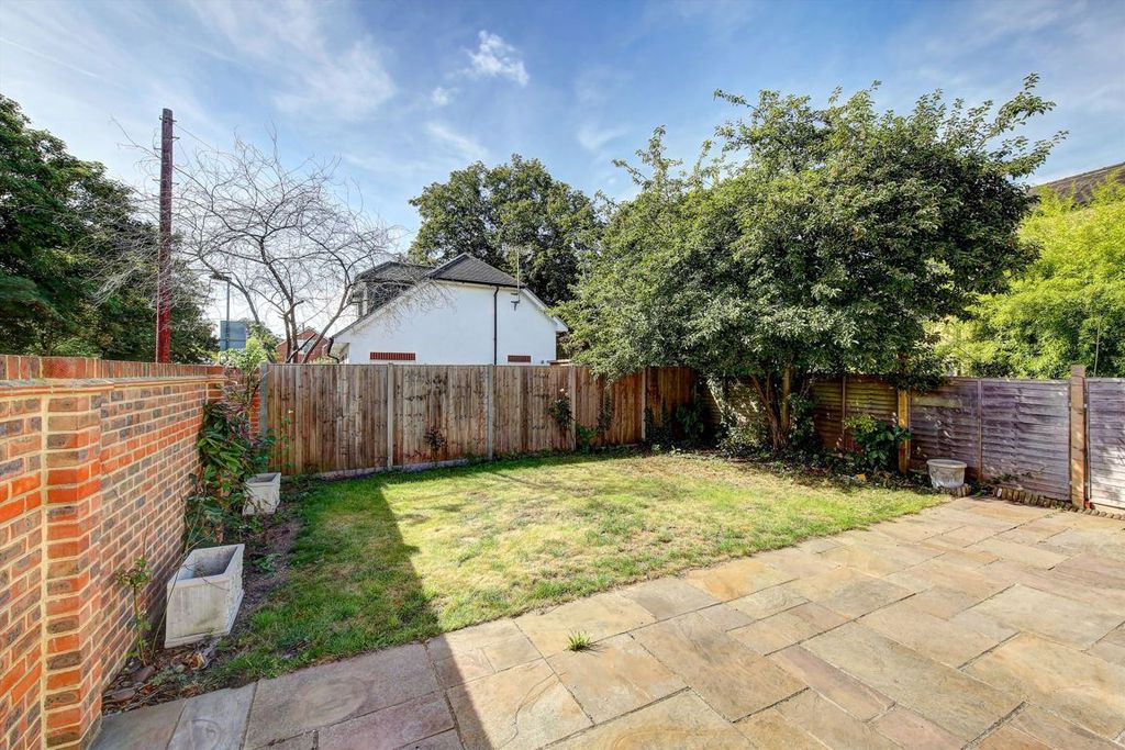 Property photo 3 of 12