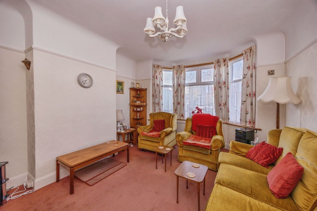 Property photo 2 of 20