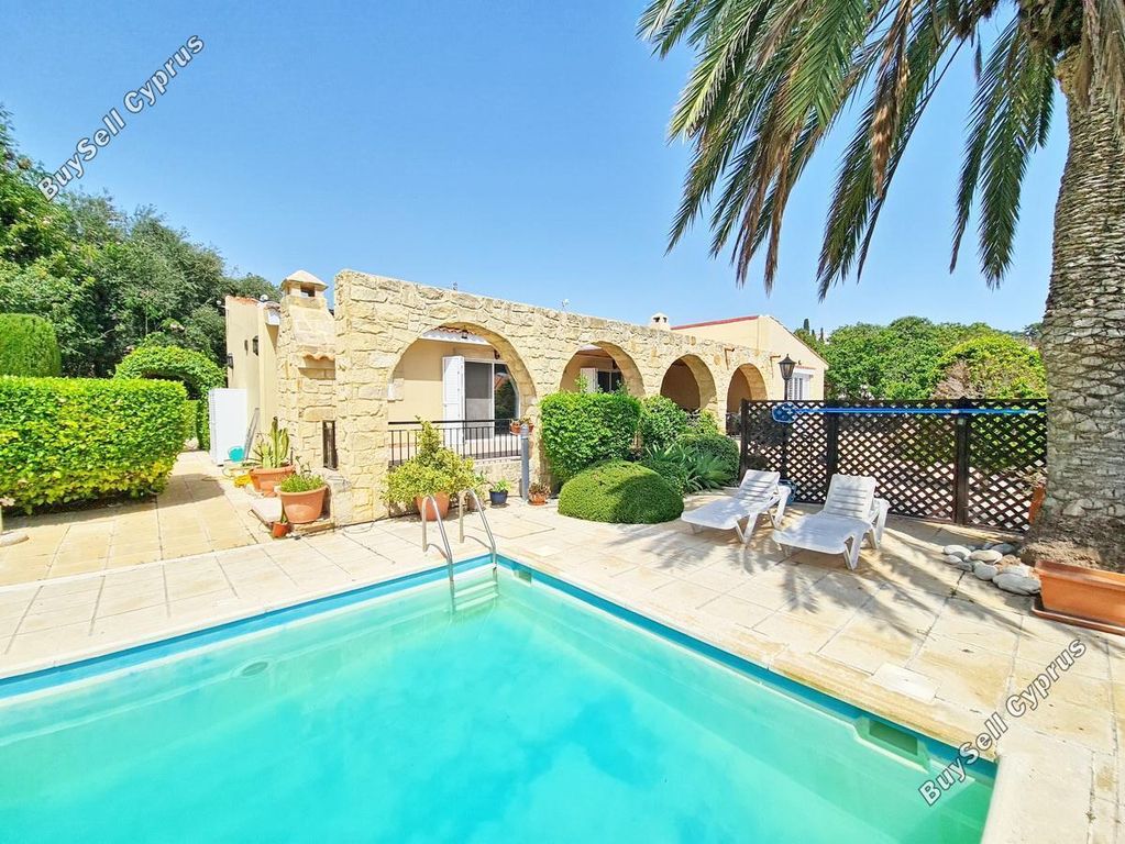 Property photo 1 of 62