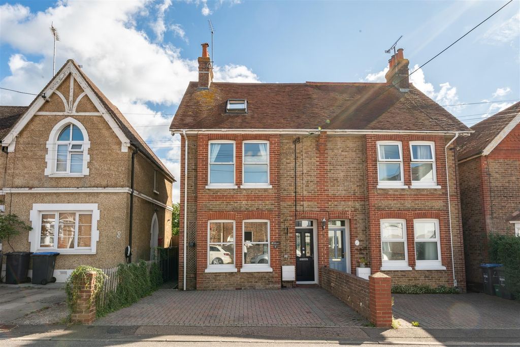 Property photo 1 of 25