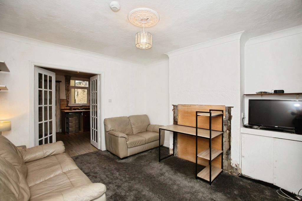 Property photo 2 of 9 Image 1