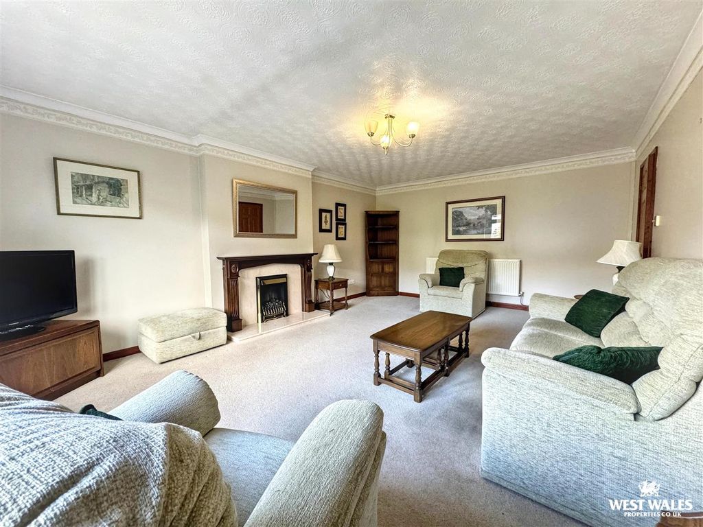 Property photo 3 of 23 Img_1035.Jpg