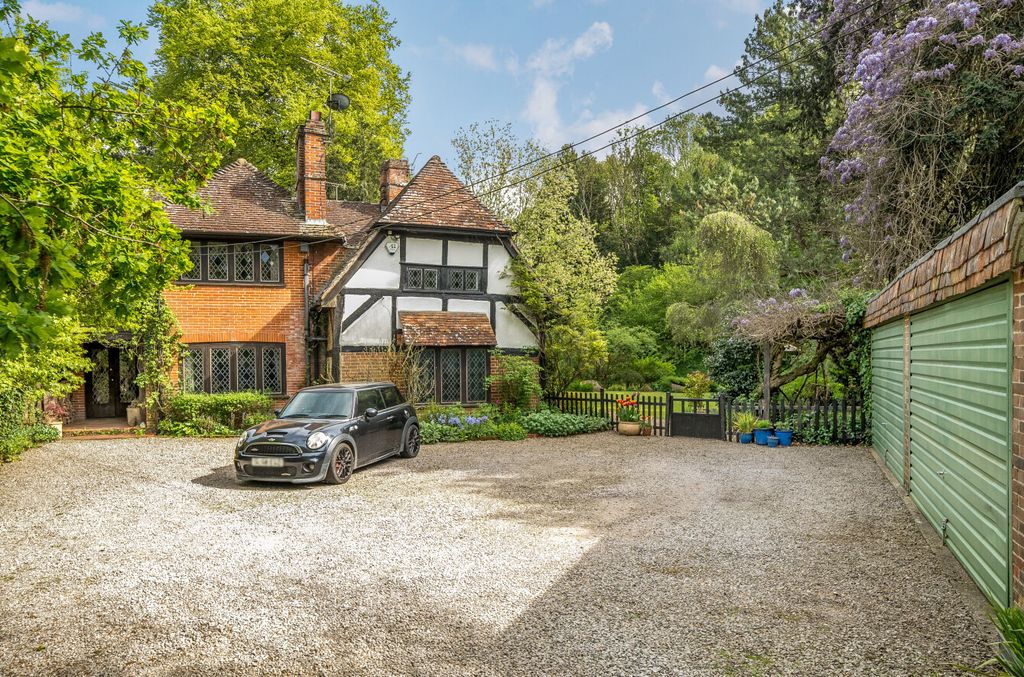 Property photo 3 of 21 8-6813c902504c4-1...