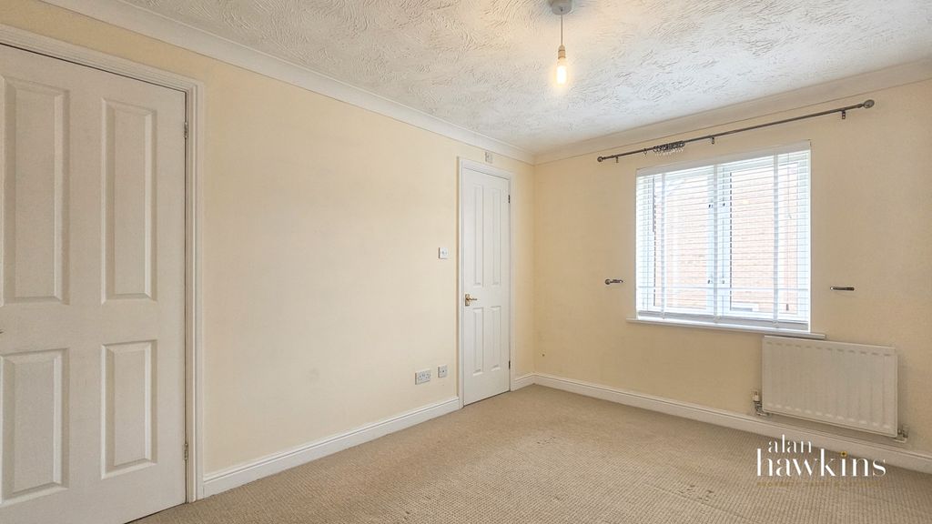 Additional image 6 of 3 bed link detached house to rentLyme Way, Abbey Meads SN25