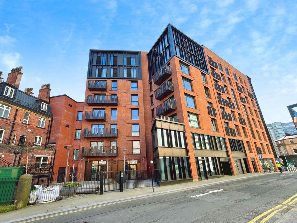 Property photo 1 of 17 External