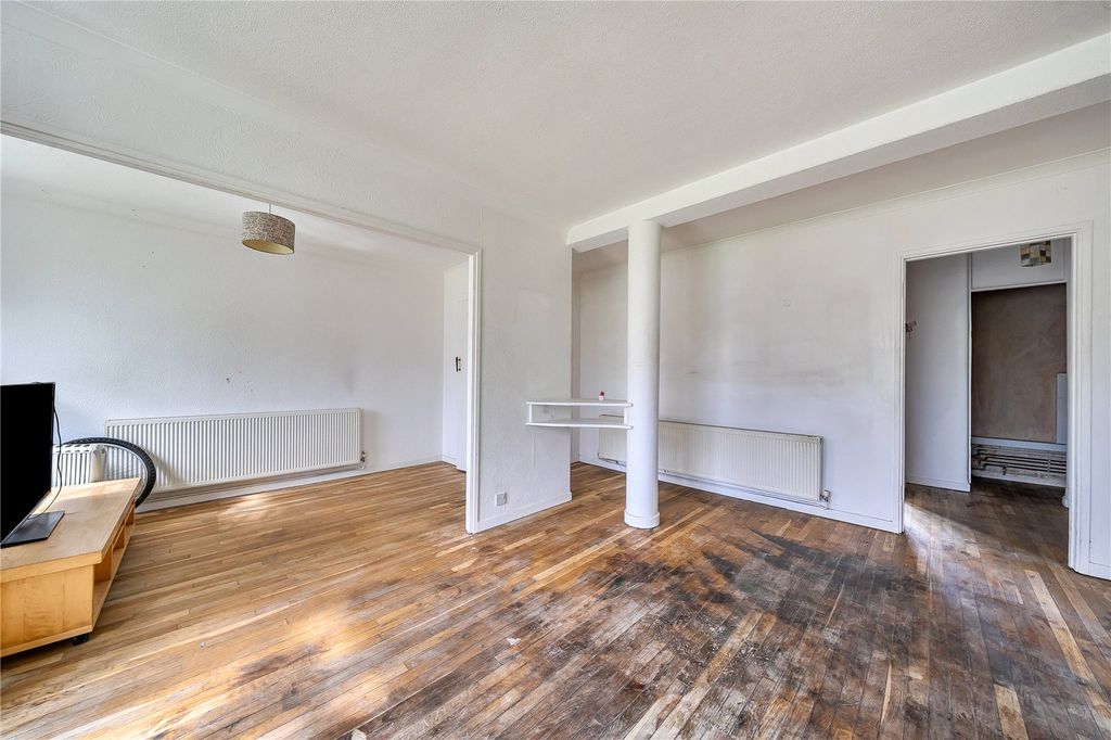 Property photo 2 of 12 Picture No. 13