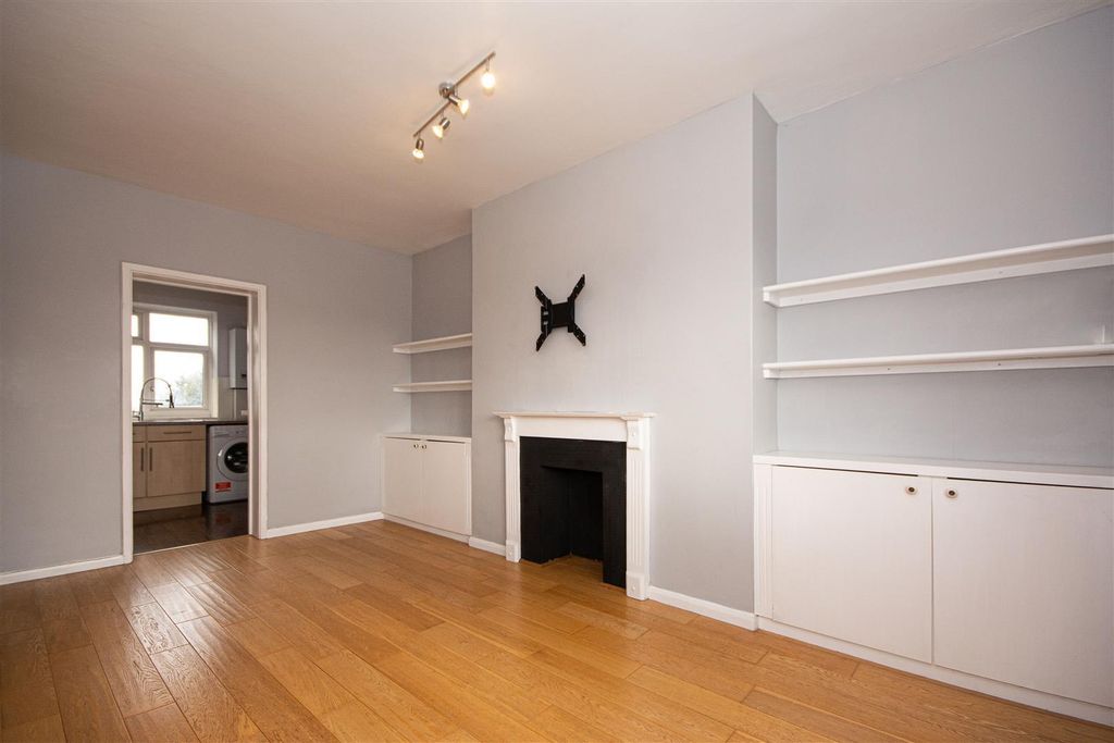 Property photo 2 of 8 Qqavtqvo-Ee-Z1Lsud-Vkg.Jpg