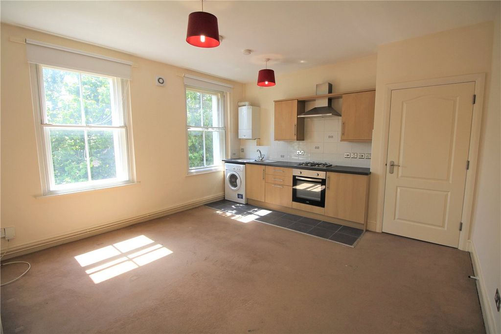 Property photo 2 of 5 Picture No. 05