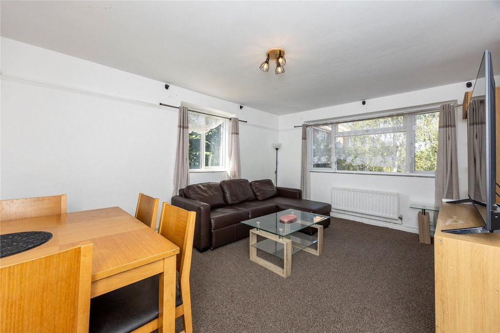 Property photo 2 of 12 Picture No. 25