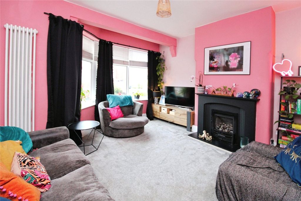 Property photo 2 of 18 Picture No. 16