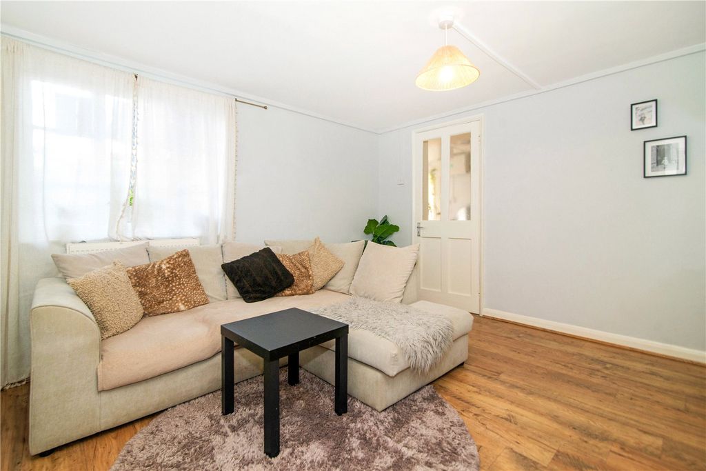 Property photo 3 of 9 Picture No. 04