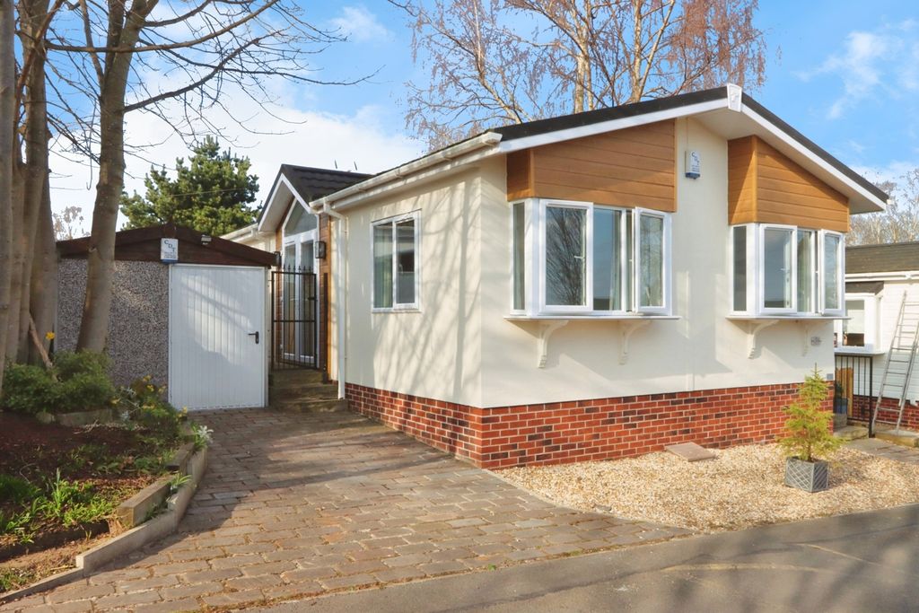 Property photo 1 of 17 Photo