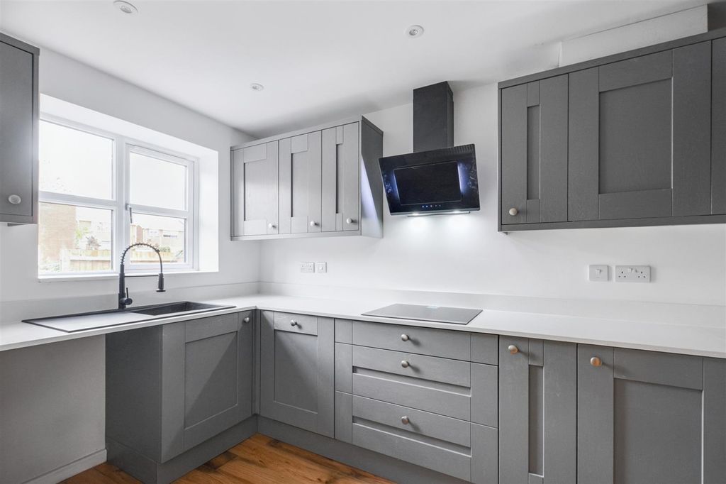 Property photo 2 of 16 Kitchen.Jpeg