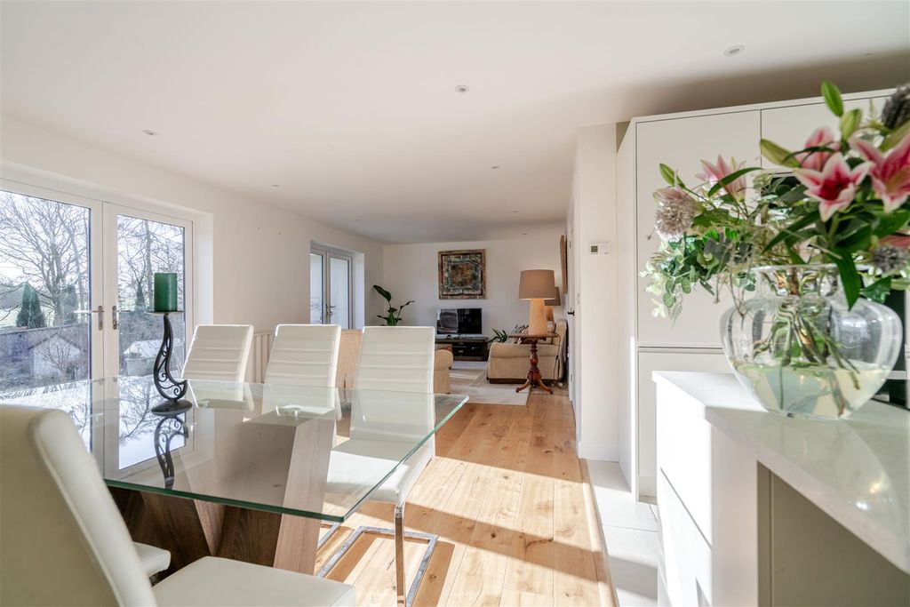 Property photo 2 of 27 Dsc00602 Copy.Jpg