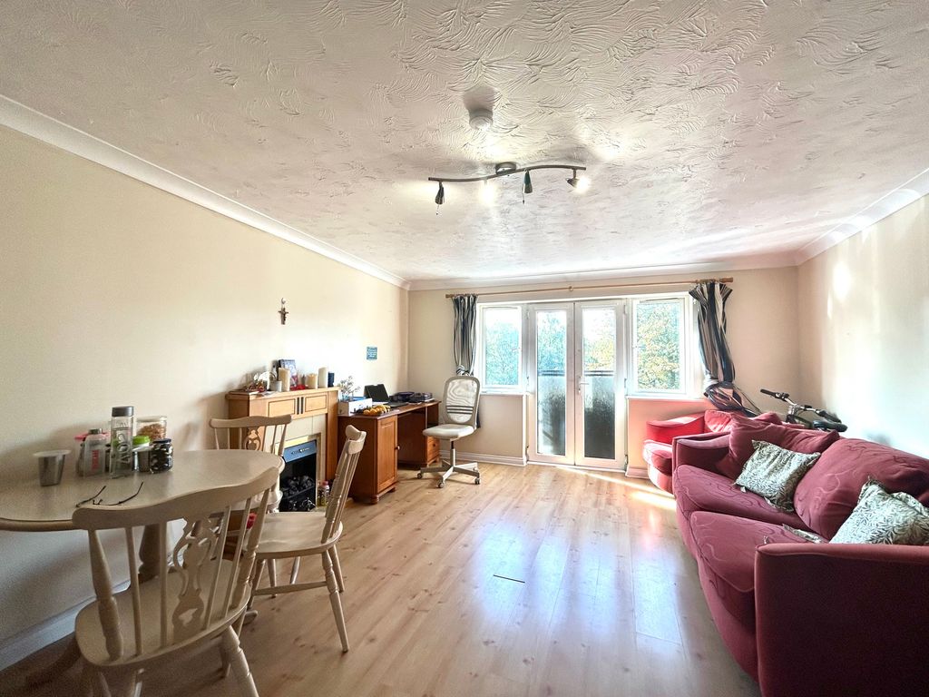 Property photo 2 of 6 Photograph