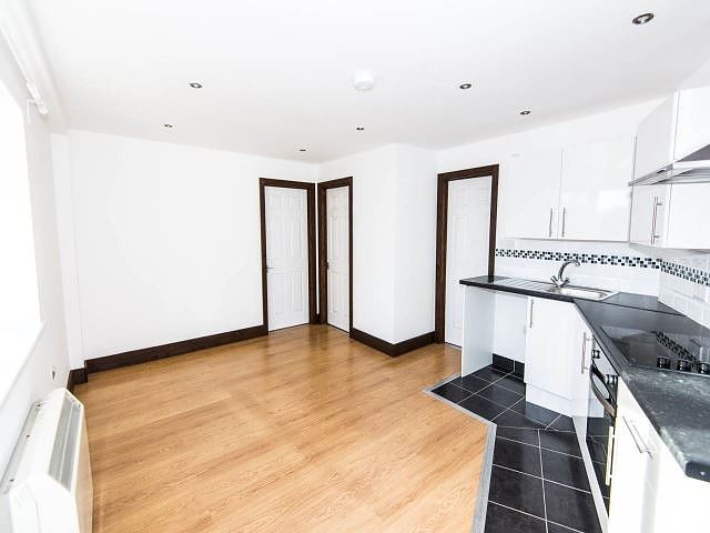 Property photo 1 of 4