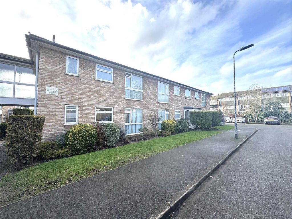 Property photo 1 of 9