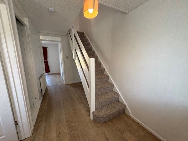 Property photo 3 of 10 Hallway