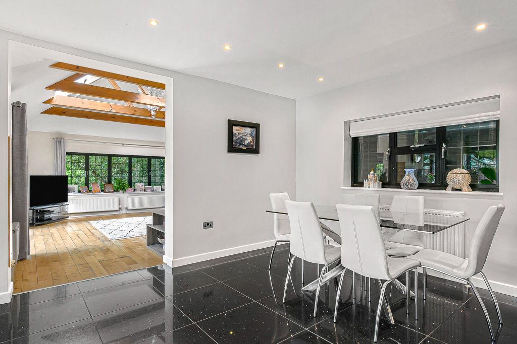 Additional image 9 of 5 bed detached house for saleKentish Lane, Brookmans Park, Hatfield AL9