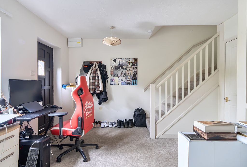 Property photo 3 of 9 1477520-7-6A31137...