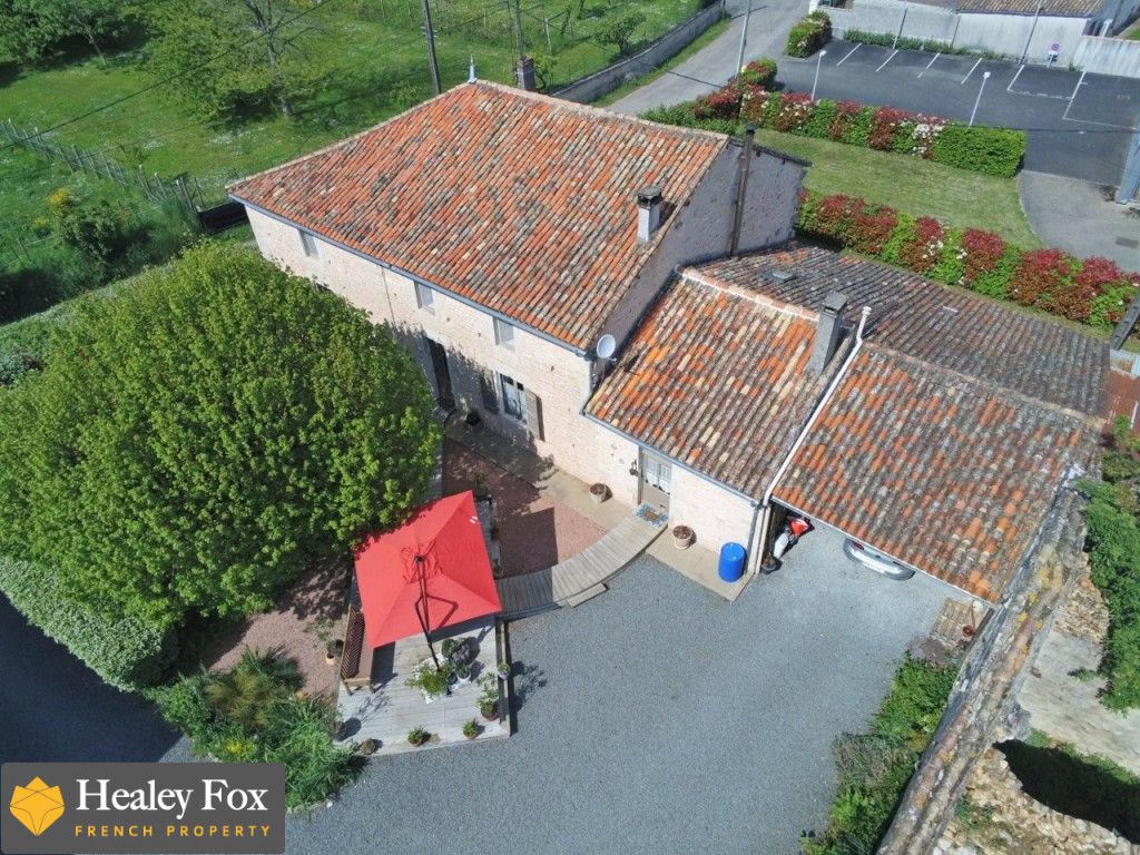 Property photo 3 of 48