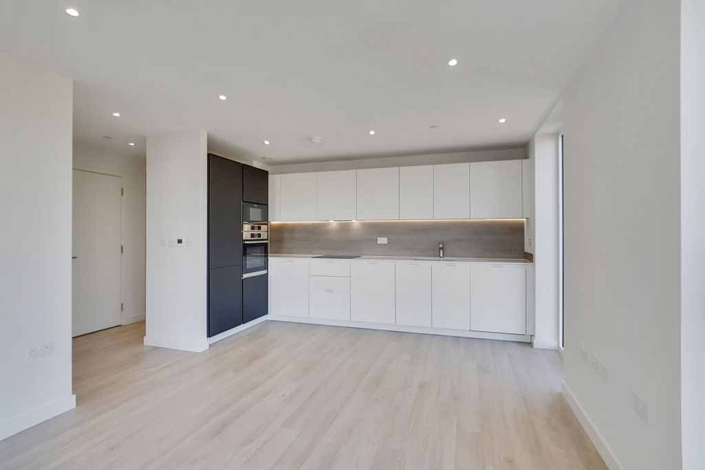 Property photo 2 of 19 5_Kitchen_Recepti...