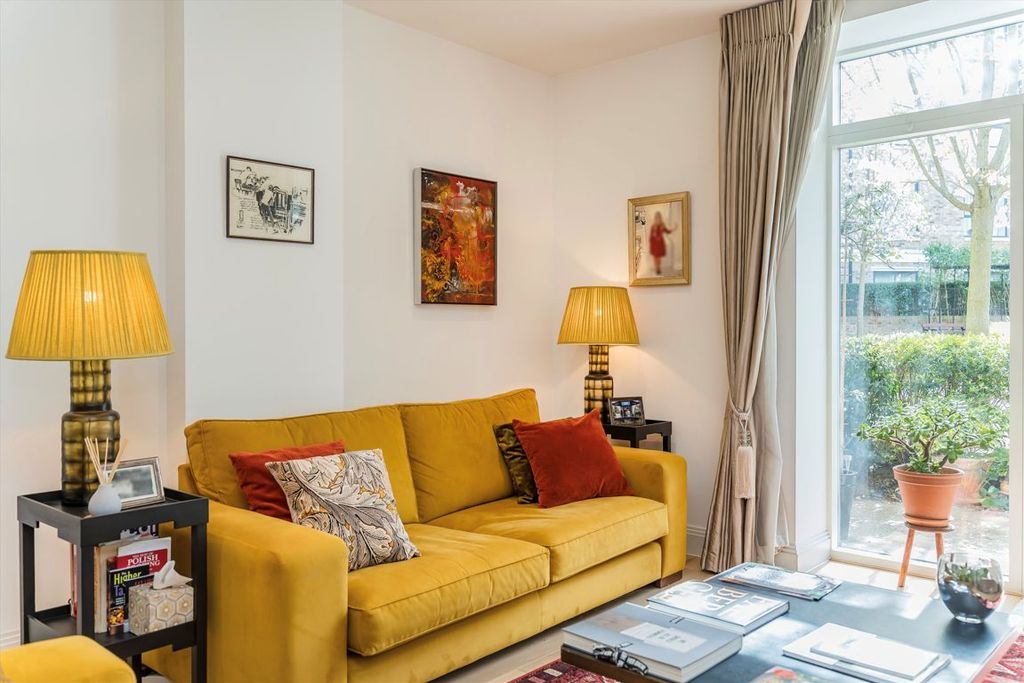 Property photo 3 of 11