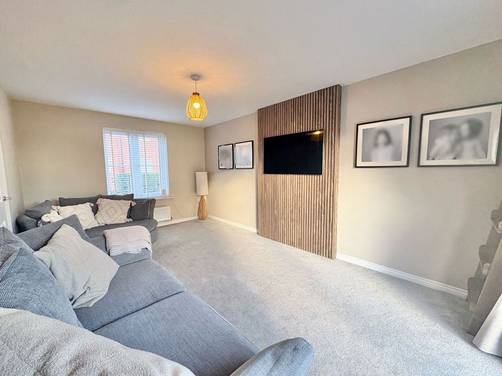 Property photo 3 of 25