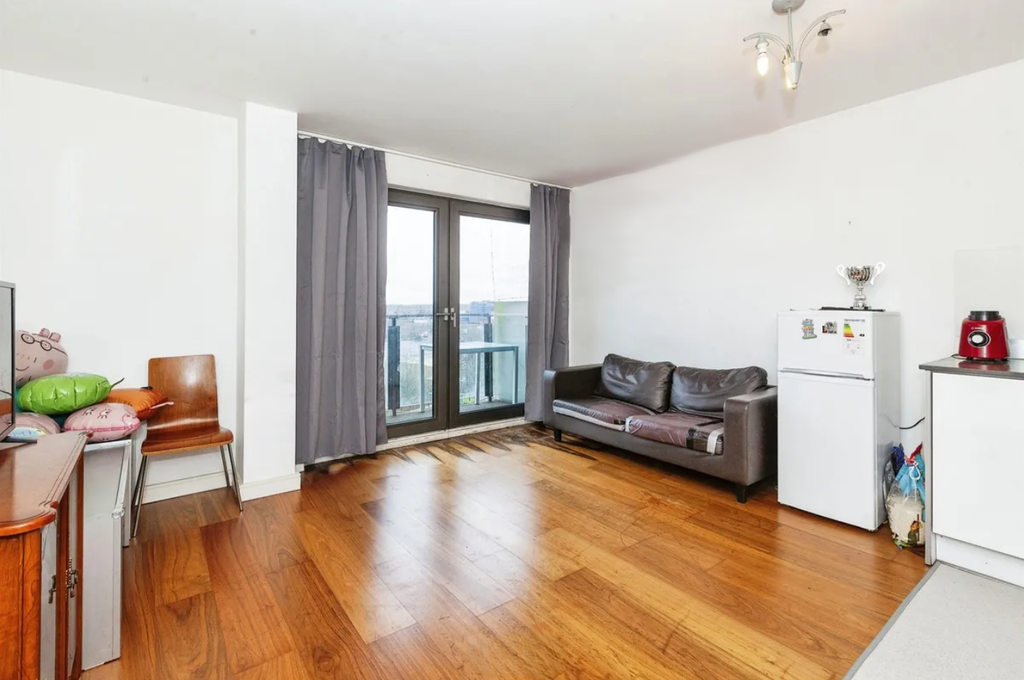 Property photo 2 of 13