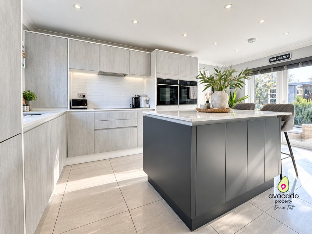 Property photo 3 of 24 5271917
