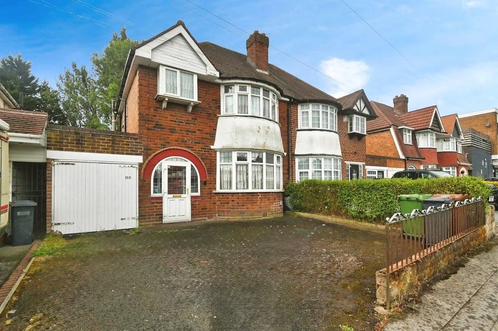 Property photo 1 of 16 Picture No. 02