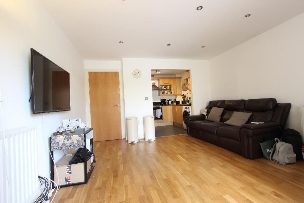 Property photo 3 of 8 Photo 3