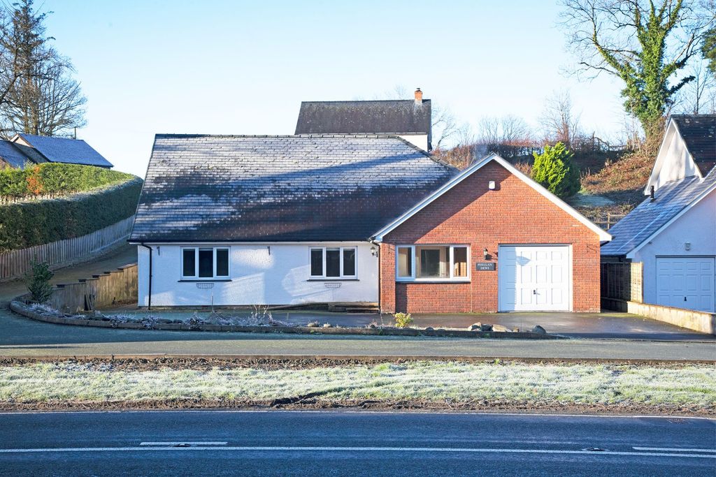 Property photo 1 of 28