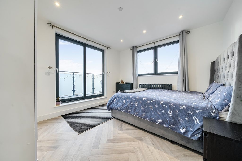 Property photo 3 of 11 3846247