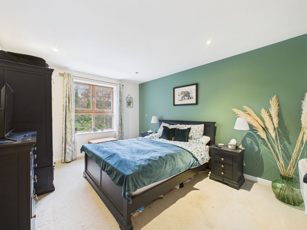 Property photo 3 of 11 Bedroom One