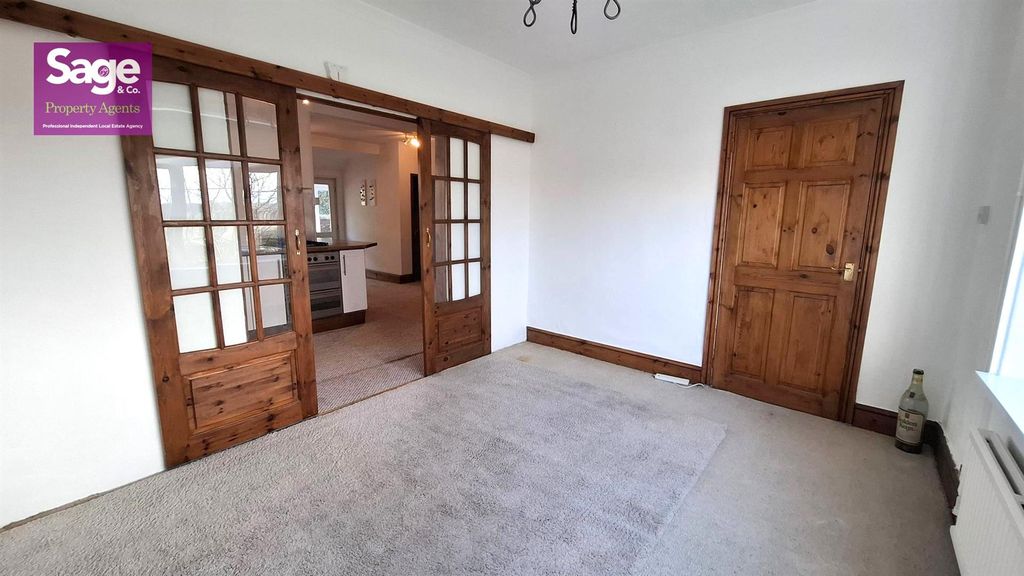 Property photo 2 of 38