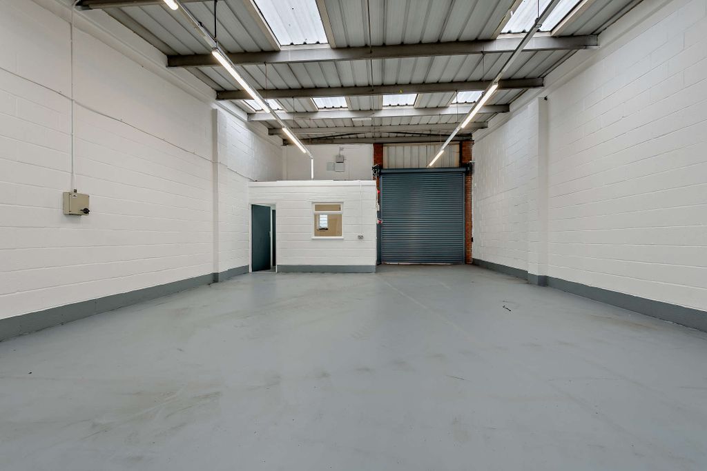 Property photo 1 of 16