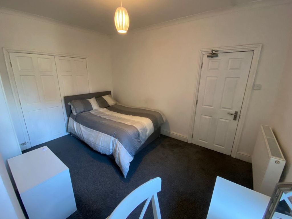 Property photo 3 of 4