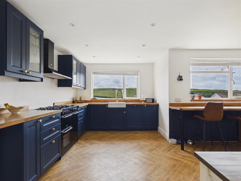 Property photo 3 of 35 Kitchen Diner