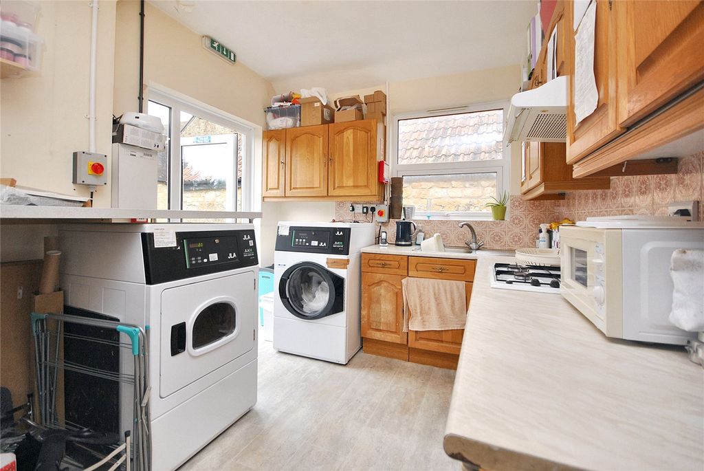 Property photo 3 of 6 Picture No. 08