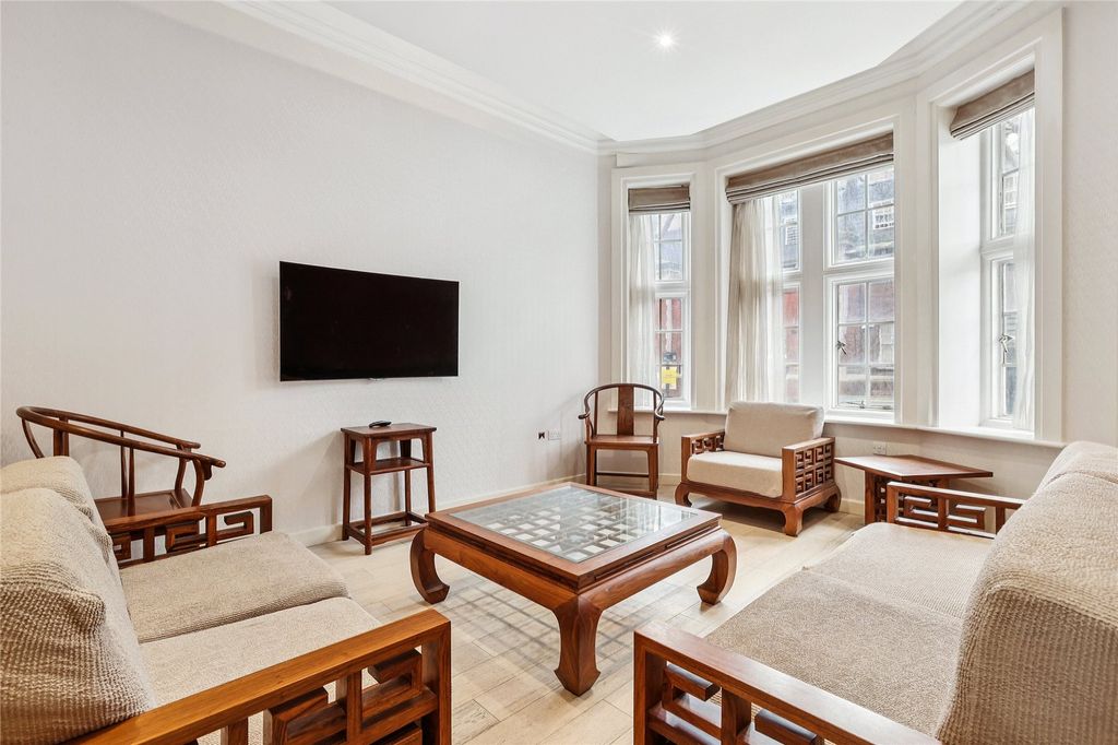 Property photo 2 of 20 Picture No. 07