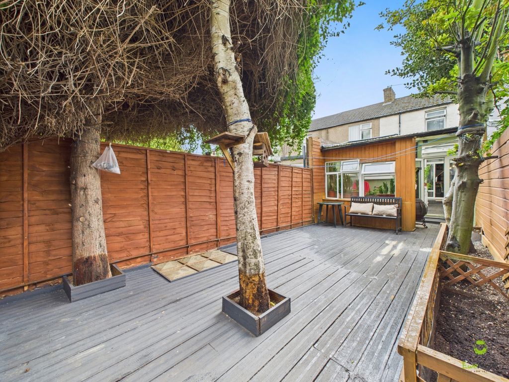 Property photo 2 of 14 Presented By Kevin At Ewemove Bexleyheath And Dart