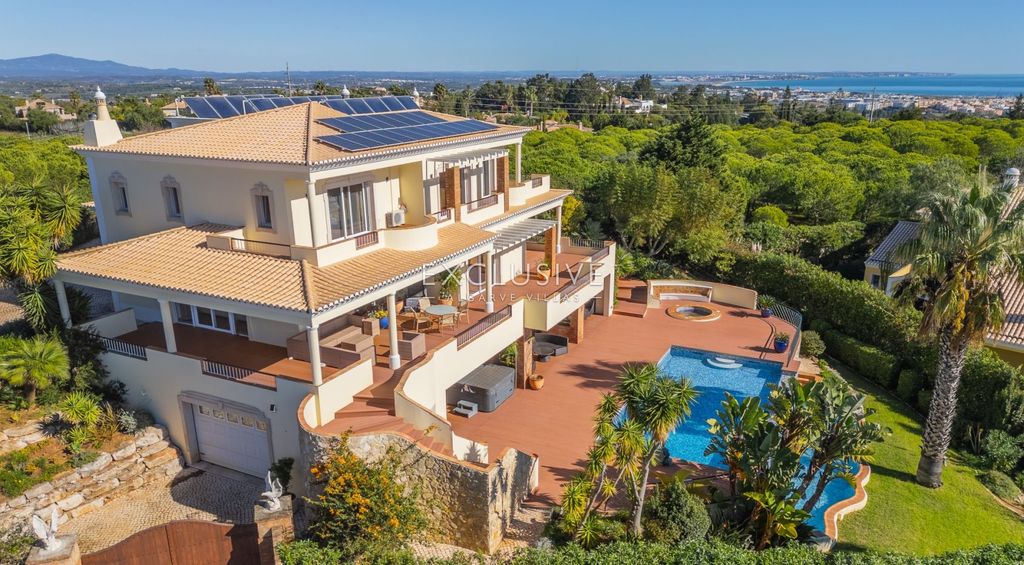 Property photo 1 of 44