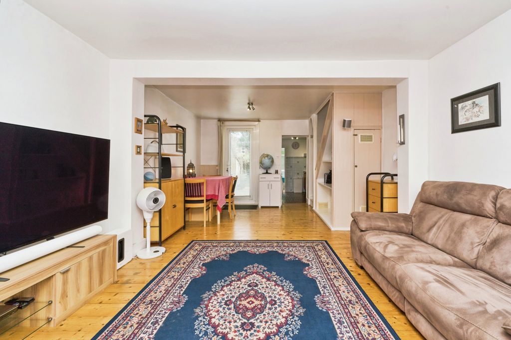Property photo 2 of 20 1663183_02