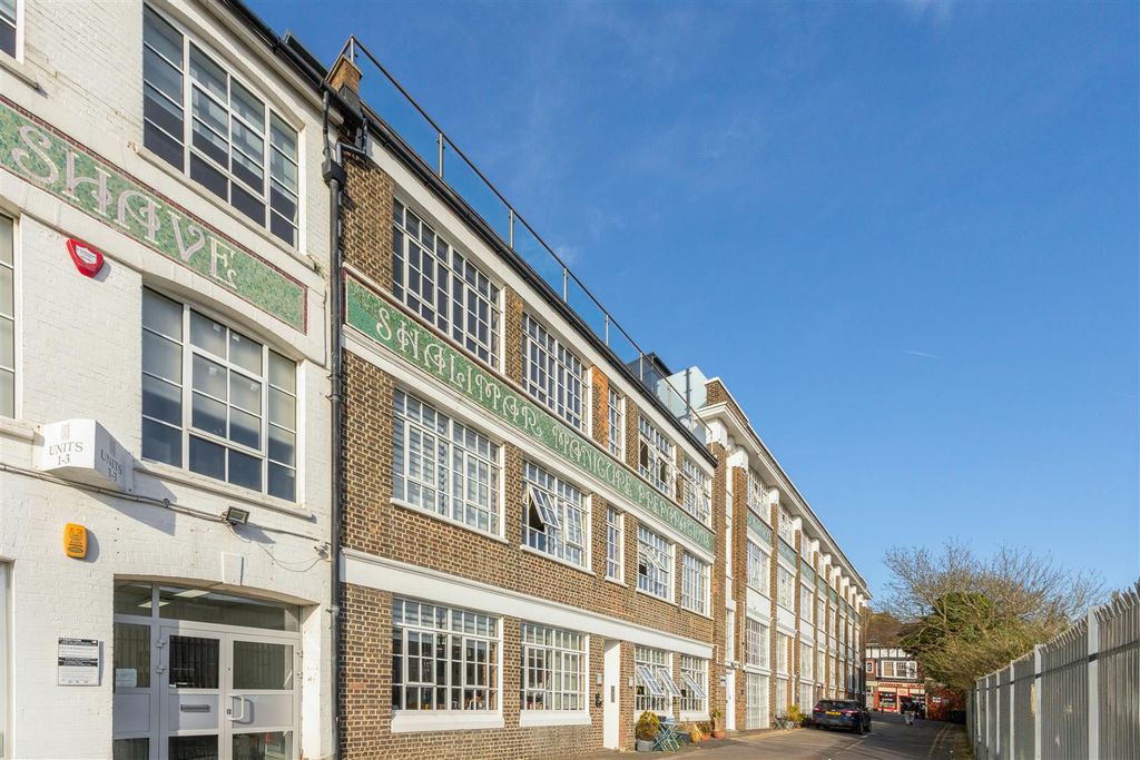 Property photo 1 of 22 5 Shalimar House-1.Jpg