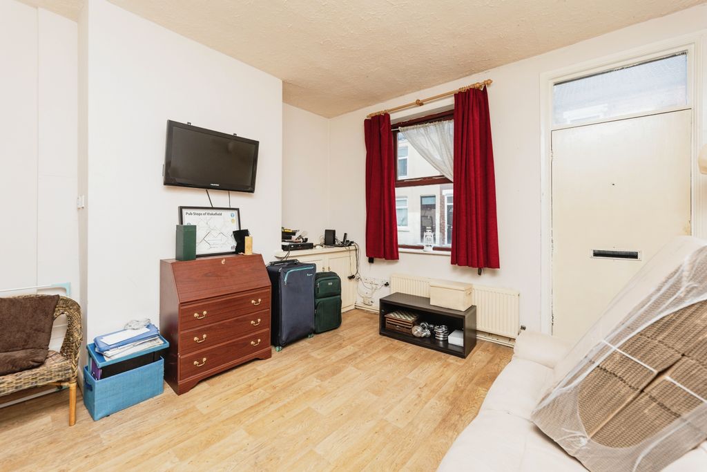 Property photo 2 of 15