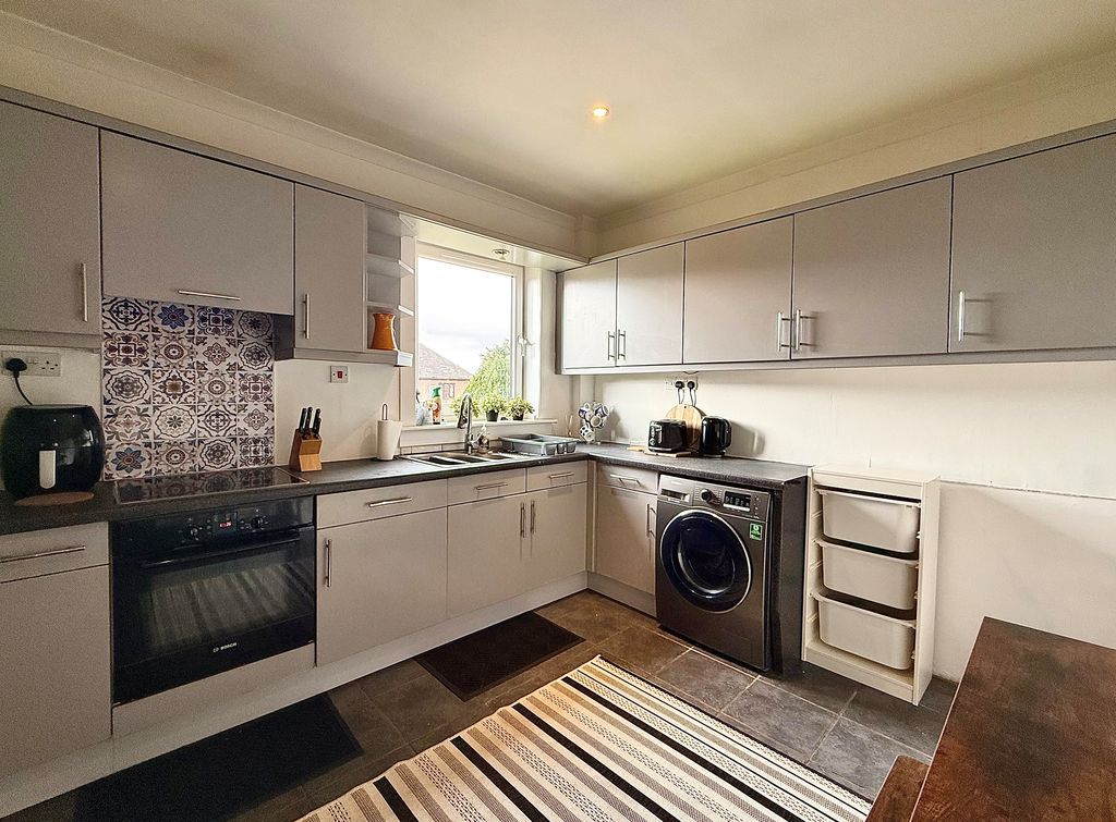 Additional image 7 of 3 bed flat for saleMochrum Avenue, Maybole KA19