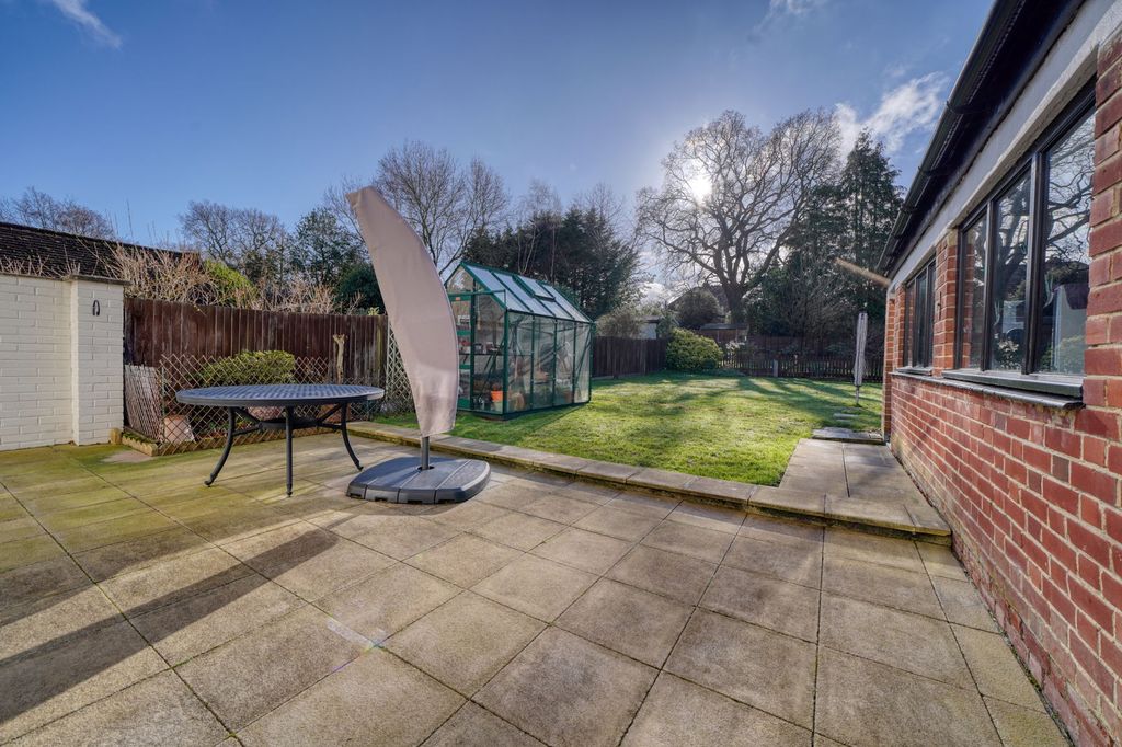 Property photo 2 of 18