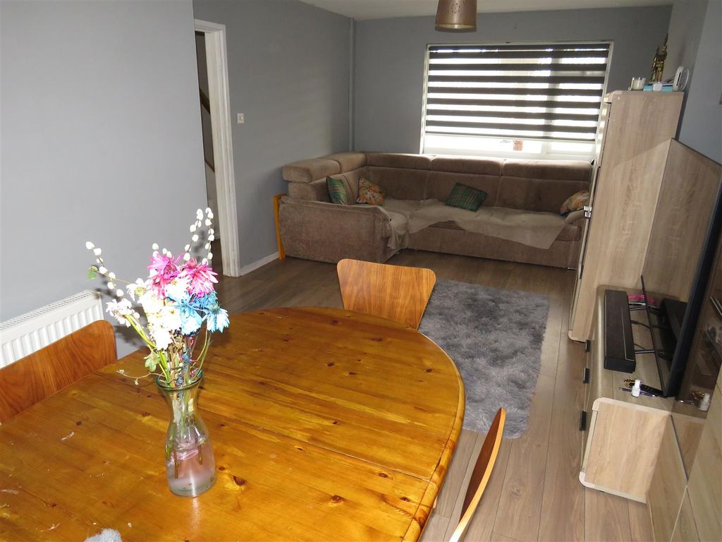 Property photo 3 of 12 Img_1675.Jpg